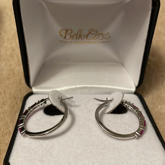 NWT Ruby Hoops - Picture 5 of 6